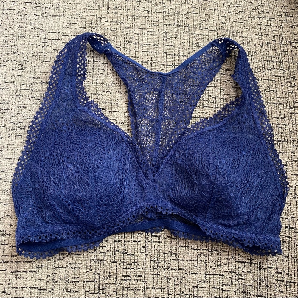 VS - Navy Blue Lace Bra